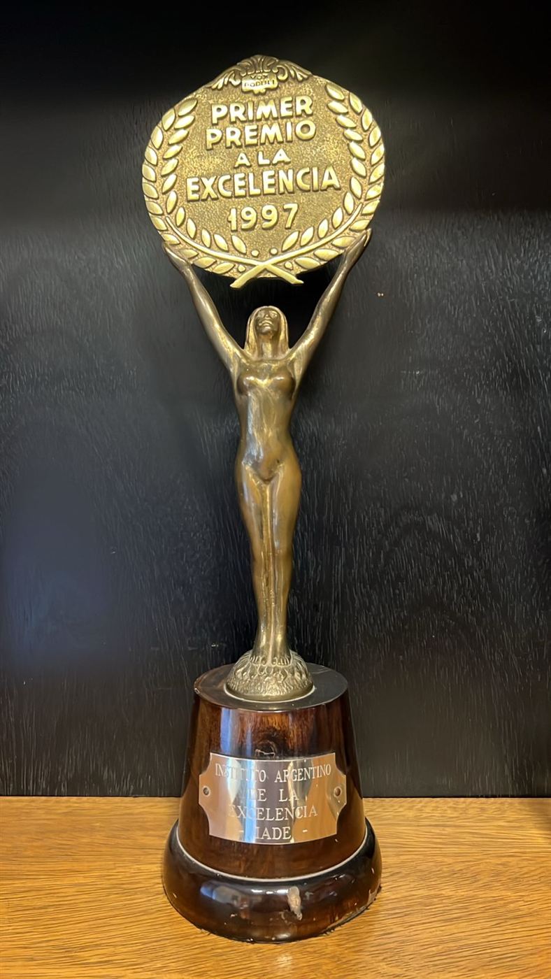Trofeo del Primer Premio a la Excelencia 1997